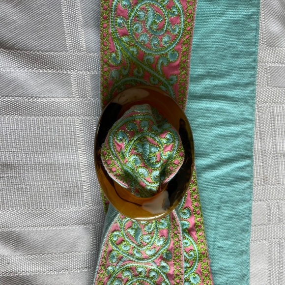 Lilipod Medium Women's Belt - Picture 3 of 5